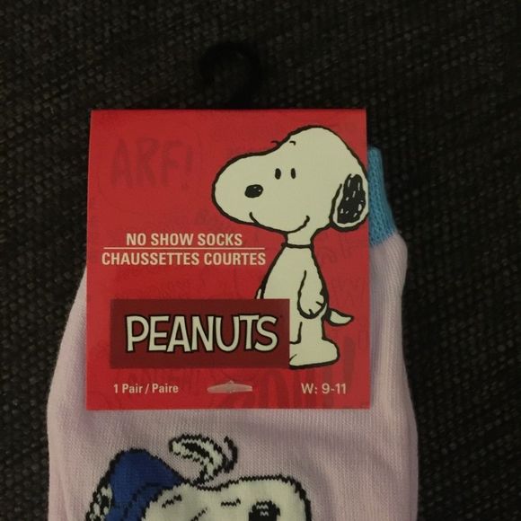 Peanuts Snoopy with Woodstock Socks. NWT - Picture 2 of 3